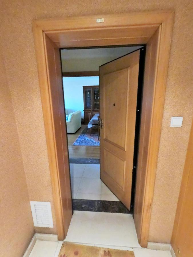 Lisbon 2 Bedroom Apartment With Balcony In Алжеш Экстерьер фото